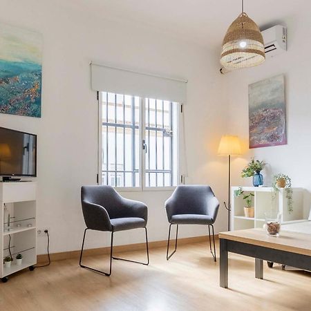 Apartamentos Los Remedios Севилья Экстерьер фото