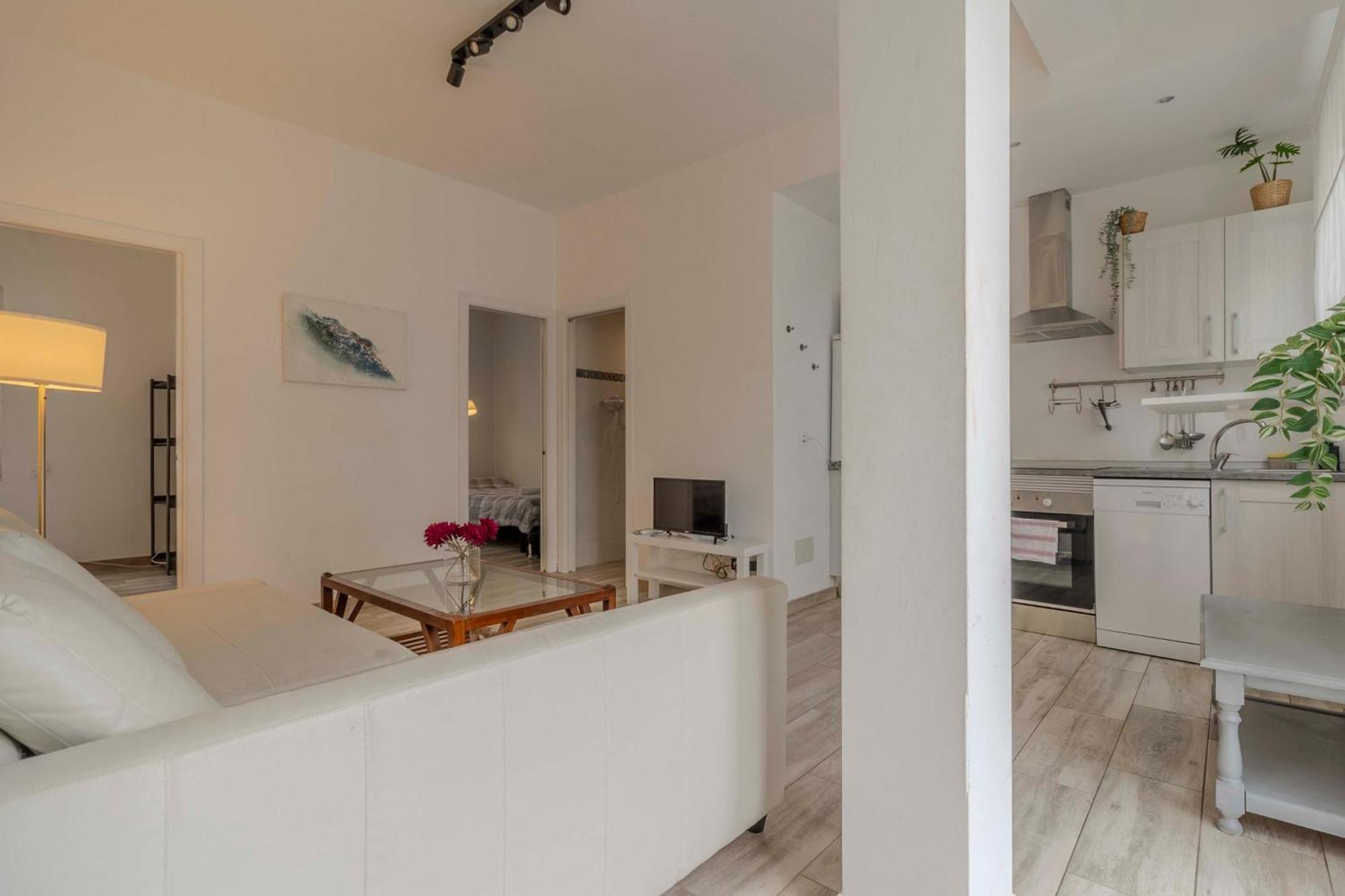 Apartamentos Los Remedios Севилья Экстерьер фото