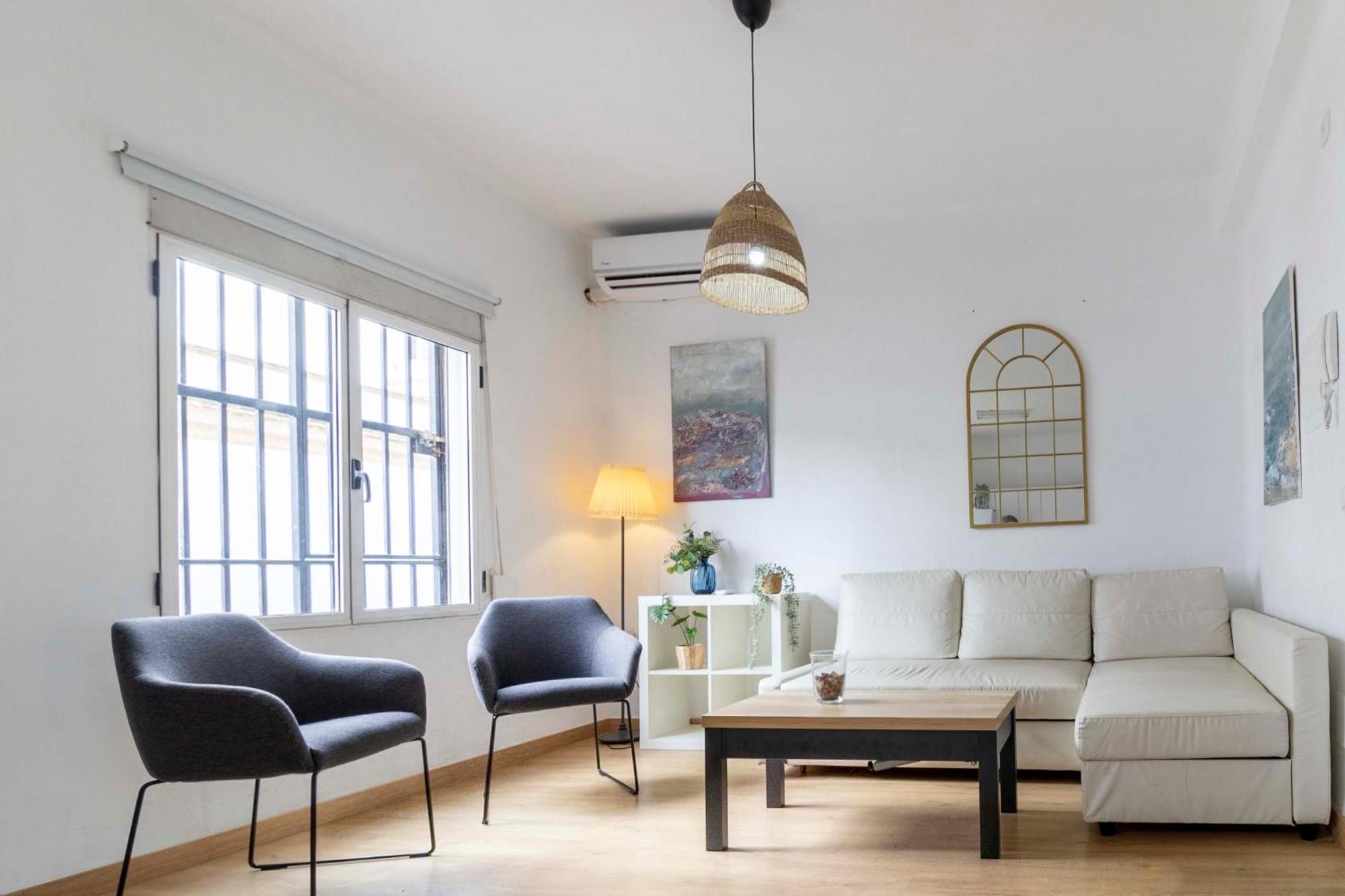 Apartamentos Los Remedios Севилья Экстерьер фото
